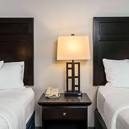 La Quinta By Wyndham Brookshire West Katy Hotel Exterior photo
